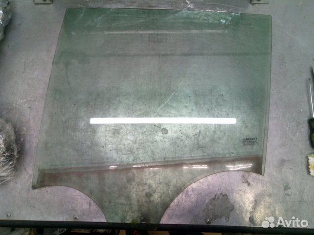 Стекло двери заднее левое Renault Megane 2 хетчбэк