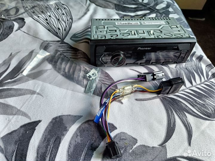 Автомагнитола Pioner mvh-s120ubg