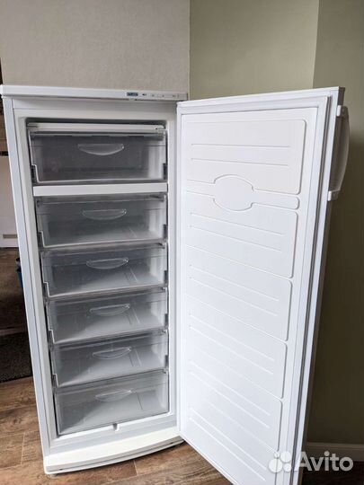 Морозильник Атлант м 7184