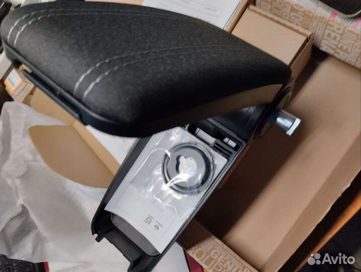 Подлокотник Логан-2, Сандеро-2