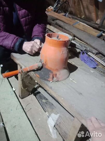 Сепаратор для молока ручной. Маслобойка