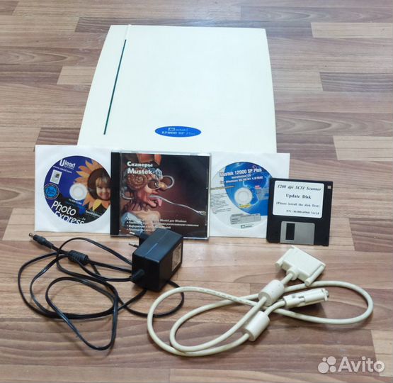 Сканер Mustek 12000 SP Plus