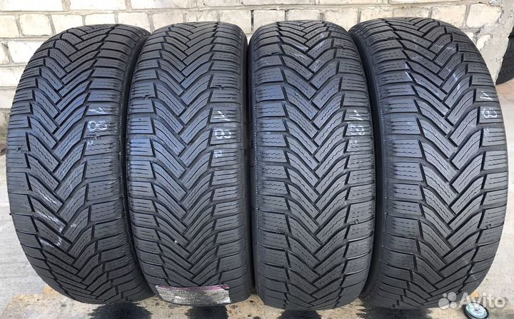 Michelin Alpin 6 215/55 R17 98V