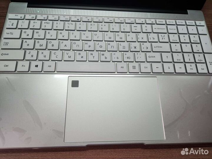 Ноутбук новый в коробке