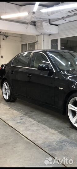 Продам пороги на е60