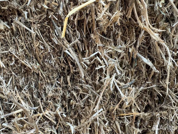 Солома в тюках