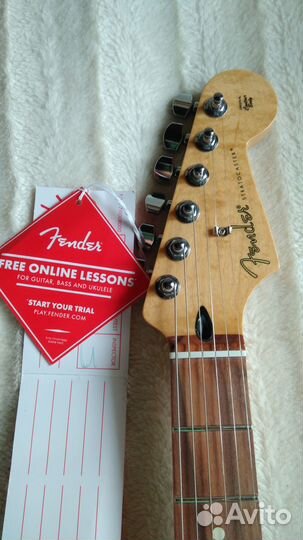 Fender player Stratocaster PF Polar White