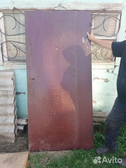 Металлическая дверь бу