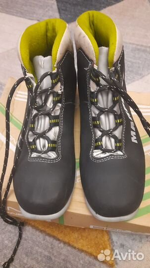 Лыжные ботинки