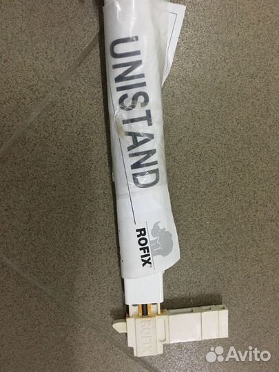 Кронштейн напольный Rofix для радиаторов