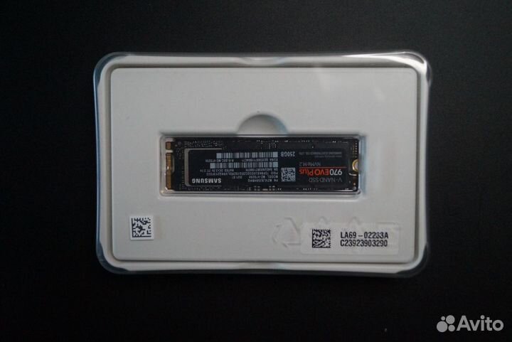 SSD M.2 накопитель Samsung 970 EVO Plus