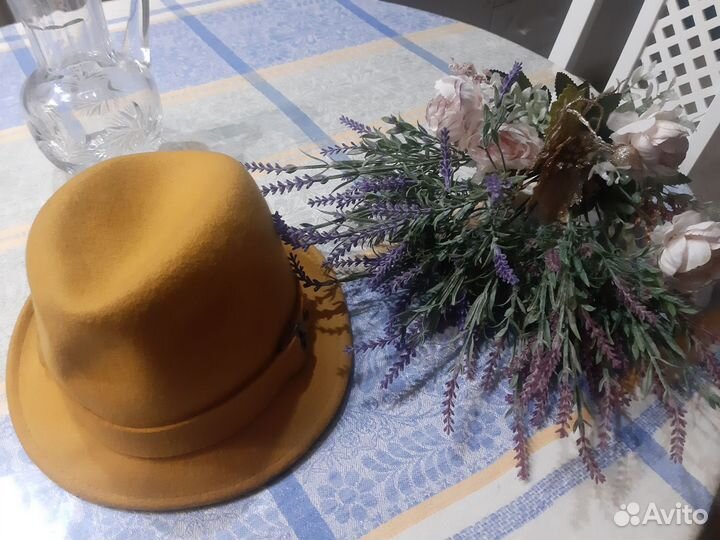 Шляпа фетровая женская