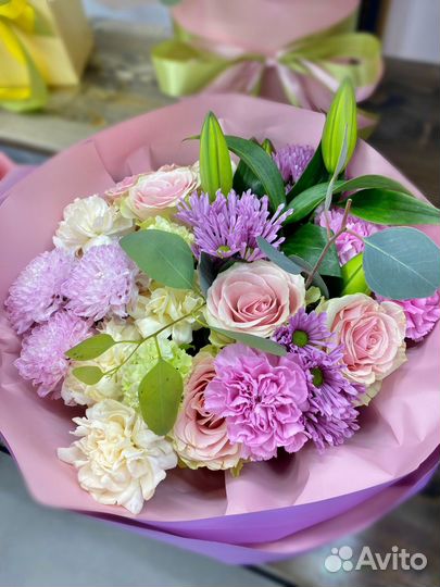 Букет с лилией