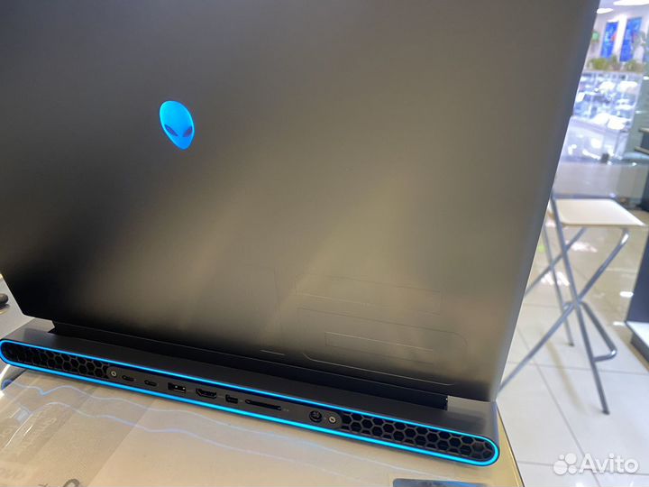 Alienware m16 R1 i7/64GB/1tb/4070