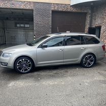 Skoda Octavia 1.8 AMT, 2016, 227 100 км, с пробегом, цена 1 770 000 руб.