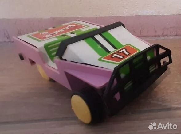 Игрушечные машинки