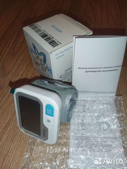 Тонометр автомат новый на запястье