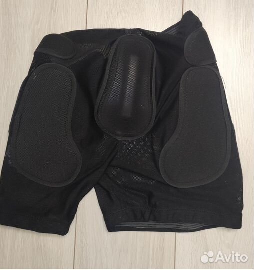 Защитные шорты для сноуборда. р-р. L