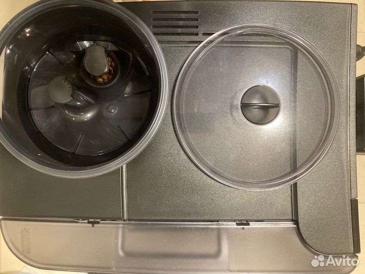 Автоматическая кофемашина Bosch tes55236ru