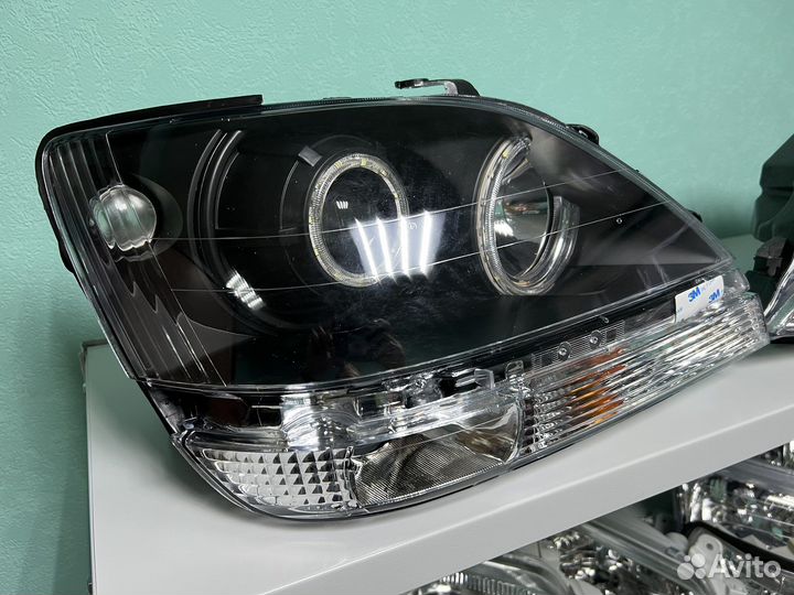 Фары Тюнинг Toyota Harrier/ Lexus RX300