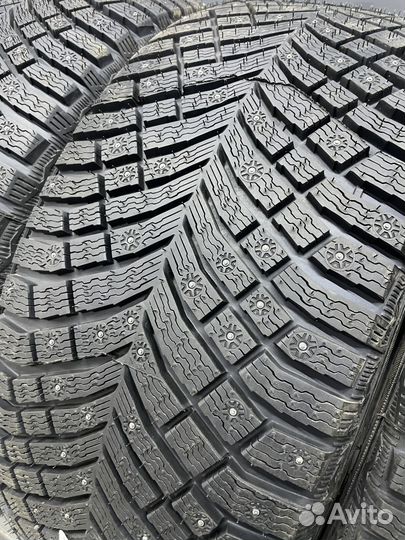Michelin X-Ice North 4 SUV 275/40 R22 108T