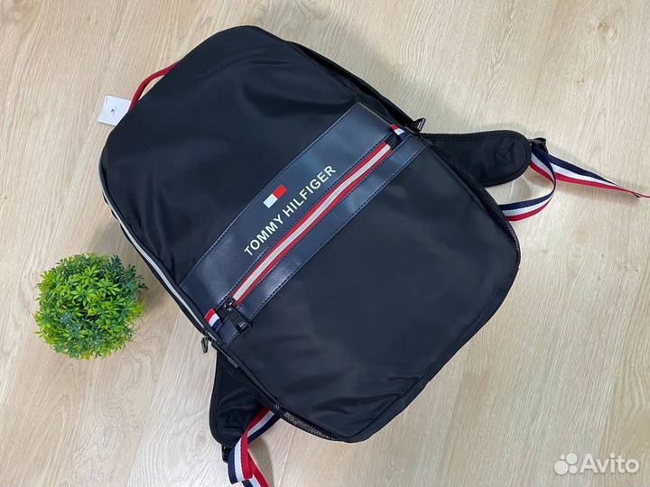 Рюкзак Tommy Hilfiger новый