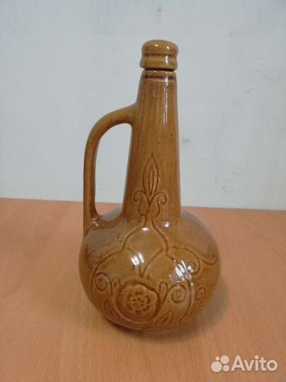 Ёмкости для вина, бочонок, кувшин