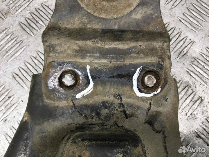 Рычаг передний правый Mercedes Sprinter 651956