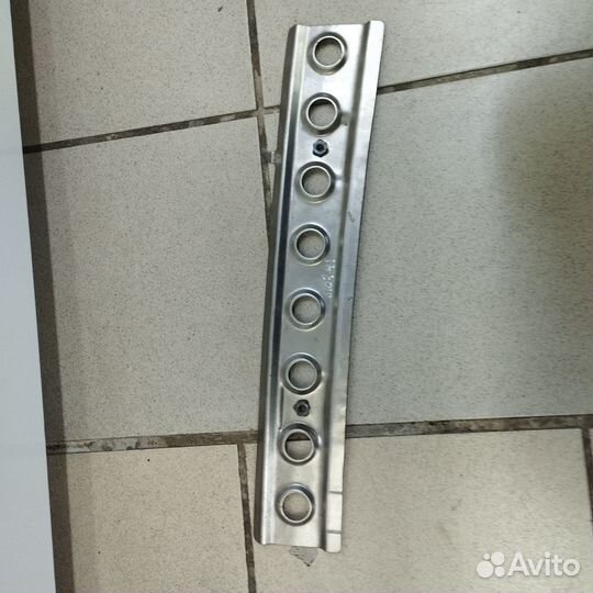 Накладка боковины 1118 верх.лев