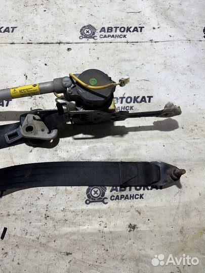 Ремень безопасности правый Nissan Primera P11