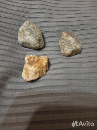 Мужской камень желаний из подножия Мать Горы