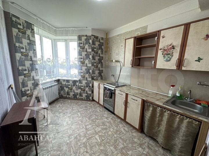 1-к. квартира, 33 м², 1/4 эт.