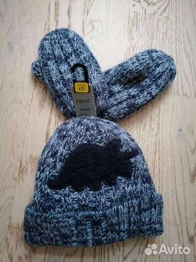 Комплект шапка и варежки