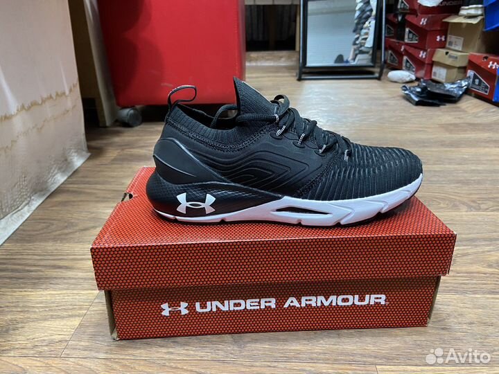 Кроссовки under armour