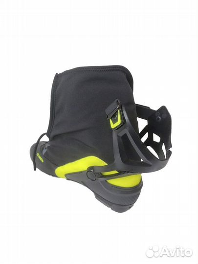 Лыжные ботинки р-44 Fischer RC1Skate новые