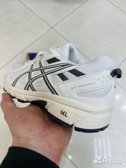 Кроссовки Asics GEL Venture 6 асикс