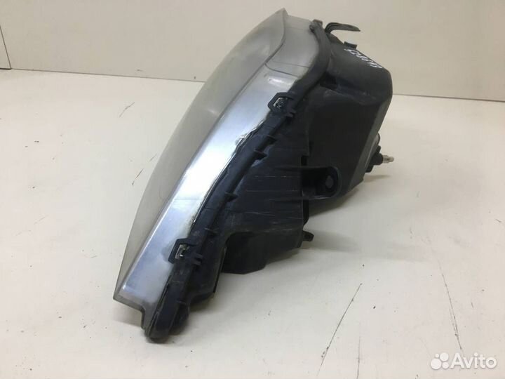 Фара правая LADA Largus 2012