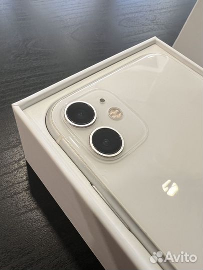 iPhone 11, 256 ГБ