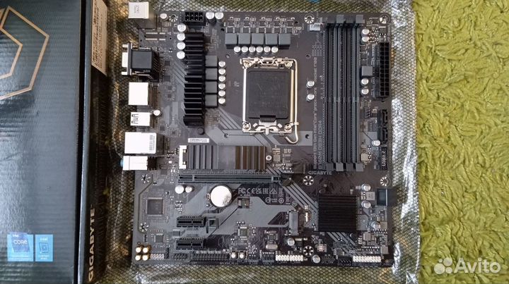 Материнская плата LGA 1700 b760 Gigabyte