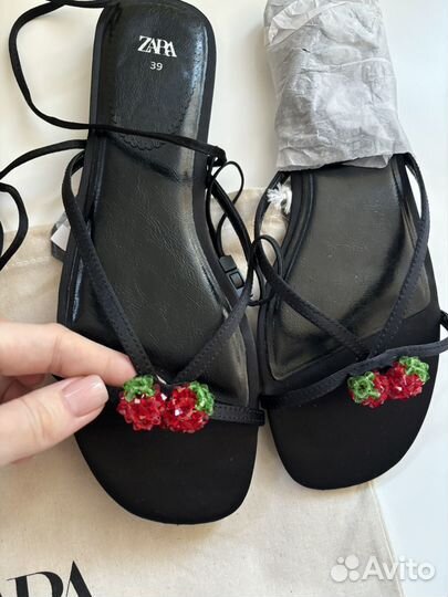 Сандалии zara 39 новые
