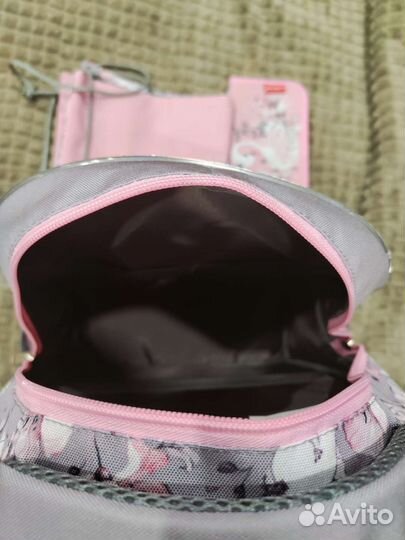 Рюкзак школьный для девочки новый