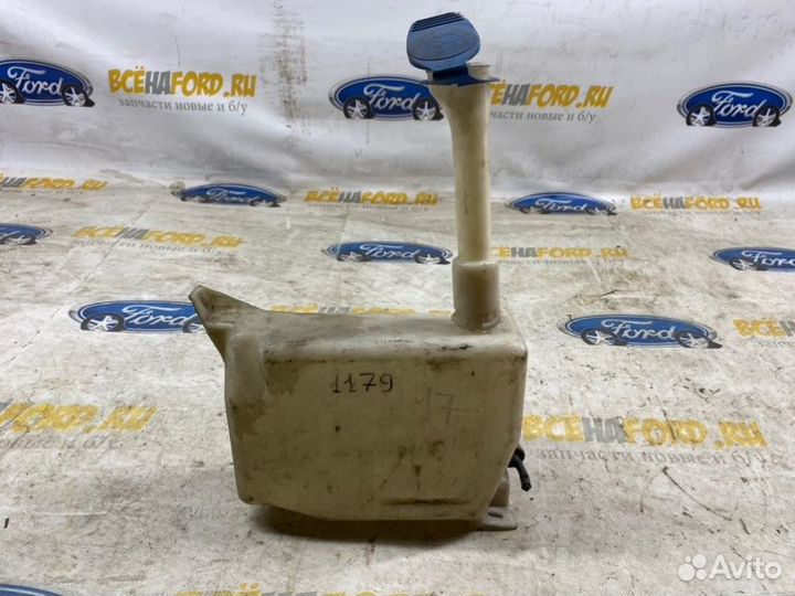 Бачок омывателя Volkswagen Transporter T4