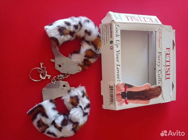 Игровые наручники меховые