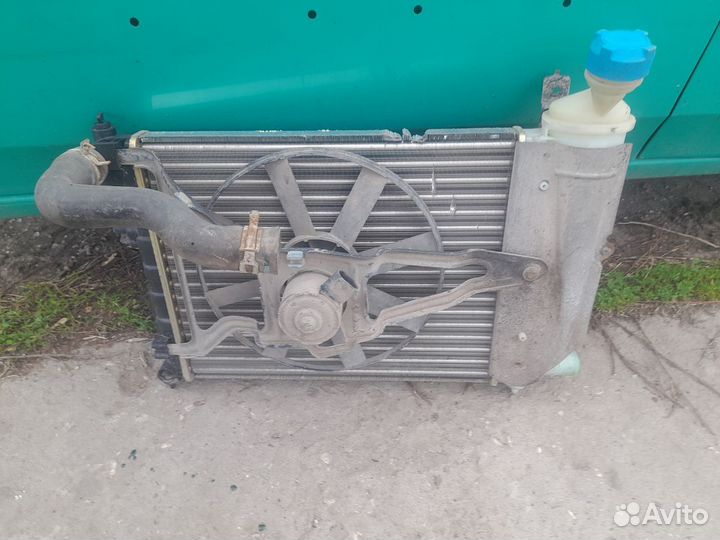 Радиатор охлаждения Peugeot 106