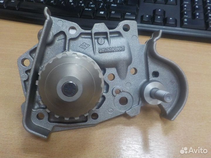 Помпа renault