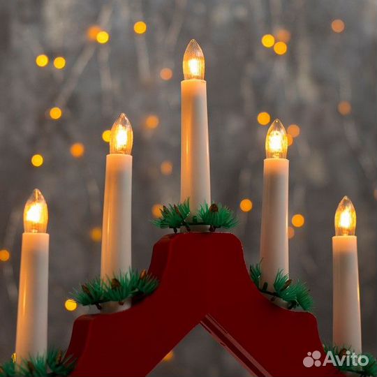 Рождественская горка со свечами