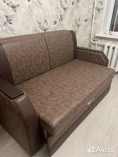 Диван прямой раскладной бу