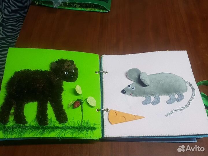 Тактильная книжка из фетра.