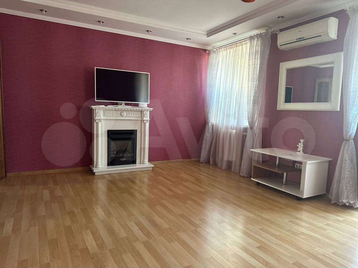 2-к. квартира, 60 м², 4/10 эт.