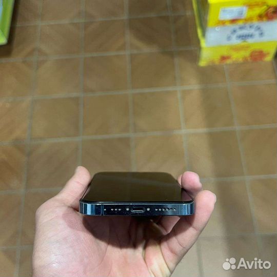 iPhone Xr, 128 ГБ
